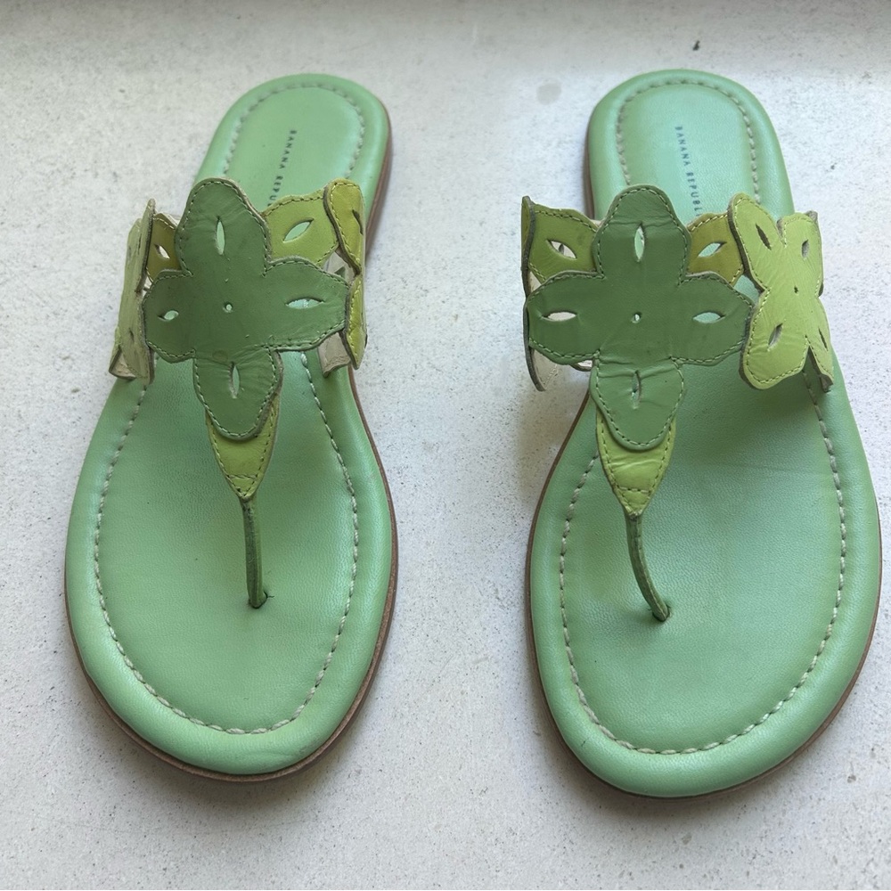 Banana Republic Green Tonal Flora Sandals